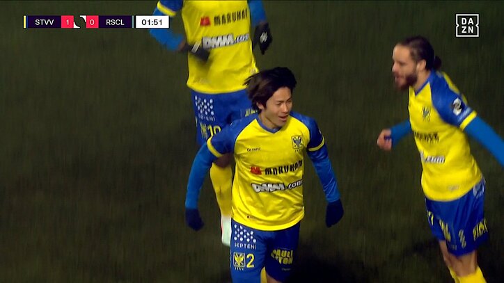 【写真・画像】ほぼ“ゼロ距離”…小久保玲央ブライアンのビッグセーブにSNS沸騰！ 「片手で…」「1点もの防いだ」同僚も称賛　1枚目