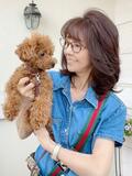 柏木由紀子『GUCCI』のアイテムで愛犬とリンクコーデ「ベルトは主人がいた頃の」
