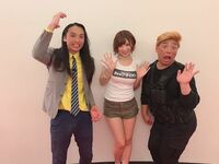 手島優、美脚あらわなショートパンツ姿に称賛の声「美脚すぎる」「スタイル最高」