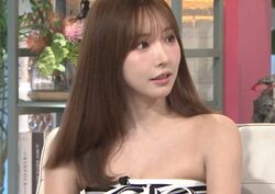 三上悠亜「小学生の頃からファン」“神”と崇めるアイドルと対面し大興奮！緊張で目が見れず「本当に無理」