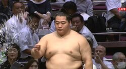 「これすっぴんですよね？」美人スー女が“驚愕” 元人気力士の現在の姿に「顔キレイすぎるだろ」「想像以上にカッコイイ」ファンの反響続々