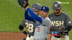 フリーマンが思わず拍手！ 常勝軍団・ドジャースの抜け目ない全力連携プレーに「鳥肌立った」