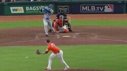 一体、何が起きた！？ 大谷翔平、182キロ超え爆速“ロケット打球”で異変が起きた…！？ 相手野手のリアクションが話題に「速すぎるだろ」「二遊間が引き裂かれた」