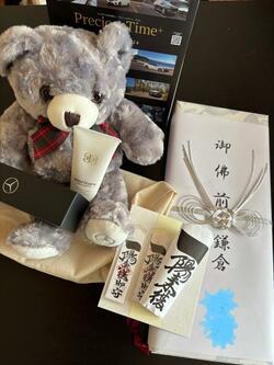  上島竜兵さんの妻、愛車を買い取ってくれた人物から贈られた品「竜ちゃんにお供えさせて頂きました」 