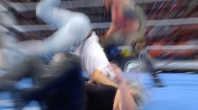 脳天から突き刺さる危険技