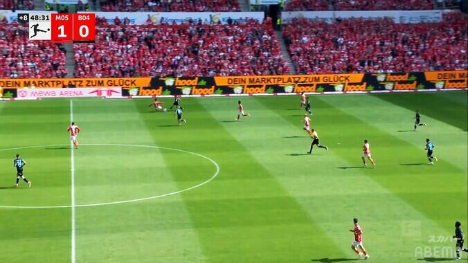 【写真・画像】「1人だけ倍速」佐野海舟の“圧巻スプリント→華麗タックル”にスタジアム大歓声！「回収力えぐい」「もはやあのスペースに誘い込んでる」　1枚目