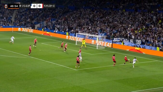 【映像】久保建英、巧妙ドリブル→逆足で上げた絶品クロス