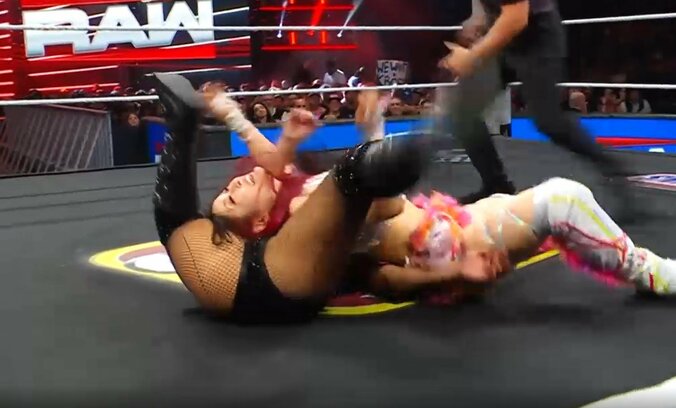 ロクサーヌとイヨの攻防