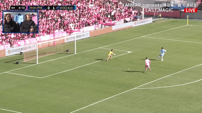 「情け容赦なし」本田圭佑の鬼プレス→家長昭博の無慈悲シュートにファン騒然！主役・柿谷曜一朗も驚愕「ガチすぎる」 4枚目