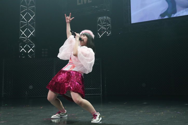 ももクロがカラーチェンジ・ツインテール・サンシャイン池崎!AbemaTV1周年ライブで熱演