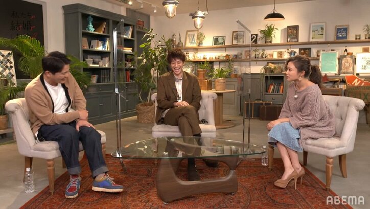 小島瑠璃子、ペアルックに憧れるも「街に溶け込めないからすぐ撮られる」「60枚撮られた」『私たち結婚しました2』第6話