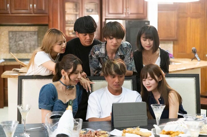 『東大王』出演の高学歴美女VS美尻ナース!塩顔マッチョをめぐる恋のバトル勃発『シャッフルアイランド Season2』