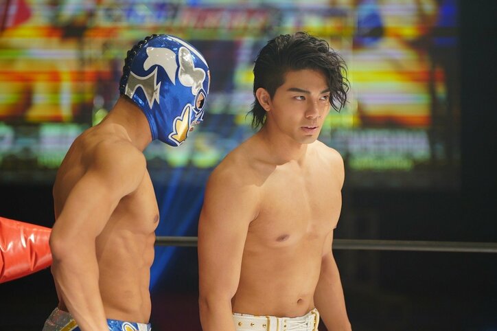 関口メンディーと武知海青が初タッグ！スタントなしの“プロレス”に視聴者興奮「神回」「息ぴったり」「見応えありすぎ」『覆面D』