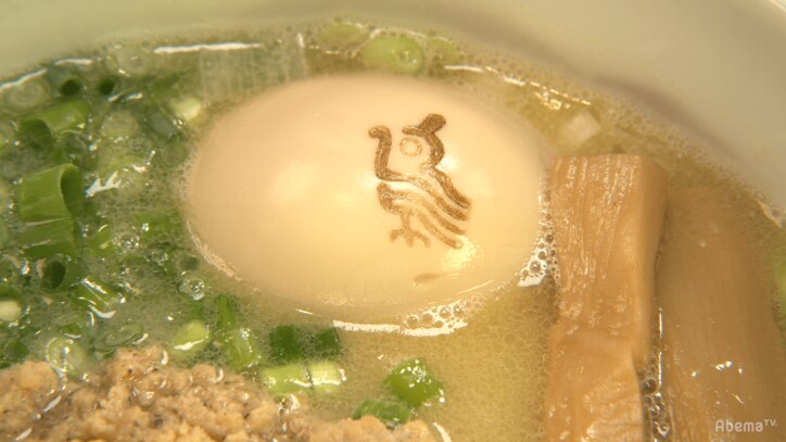 “声優AD”が池袋の人気ラーメン店を食べ歩き! 汁なし担担麺から濃厚鶏白湯スープまで