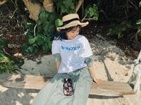 川後陽菜、初夏感じる木漏れ日ショットを公開し「開放感がいっぱい」「可愛い」と称賛の声