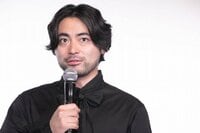 「めちゃくちゃ愛されてる」山田孝之、豪華メンバーが集結した誕生日会の様子が話題に