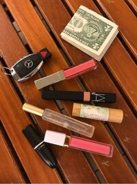 吉川ひなの『今日のわたしのバッグの中身』