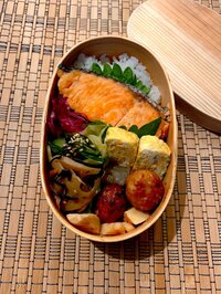 飯田圭織『息子弁当♪♪焼き鮭とコストコドレッシング☆』