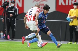 W杯でピッチに一緒に立ちたい！ 三笘薫、小学校時代から「負けたくない」と競い合うライバル