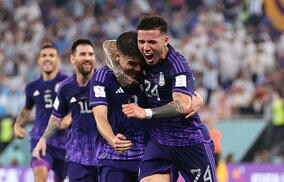 メッシPK失敗も快勝のアルゼンチンが逆転首位通過、敗れたポーランドは薄氷の2位通過《カタールW杯》