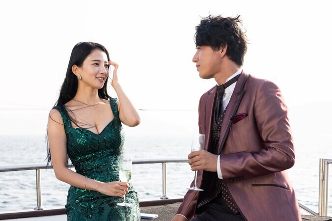 国宝級バストを持つ美女にイケメン会社経営者が突然のキス！