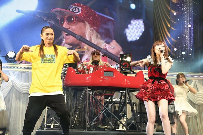 指原莉乃、自身初のソロコンサートで豪華コラボ　DJ KOO＆SAMと「恋チュン」 2枚目