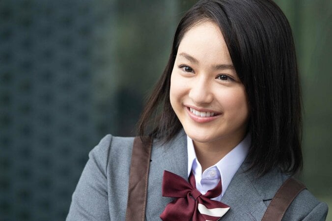 現役大学生・平祐奈、パン屋で接客を体験　「いつかバイトしてみたいな」 1枚目