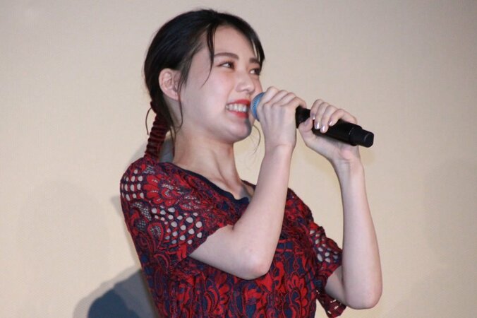 蒼井優、33歳誕生日にサプライズケーキ登場も「台本に書いてあった」と暴露 6枚目