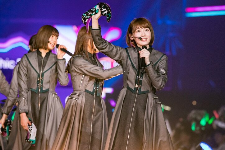 平手友梨奈・志田愛佳が不在の欅坂46、全員で取り組んだ2周年ライブ