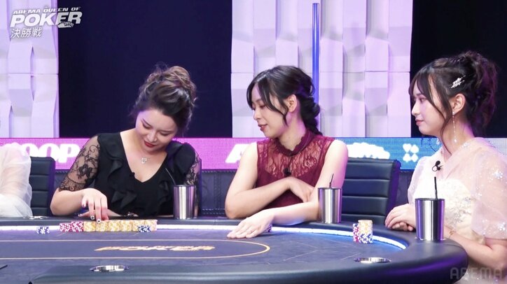 【映像】集中力維持？ 美女トッププロの“奇行”