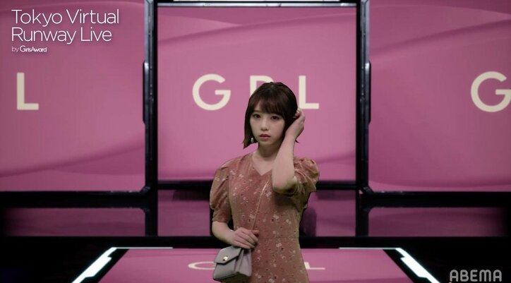 山下美月が画面越しに届けたキュートな笑顔！ 乃木坂46が史上初の『TVRL』で美の競演