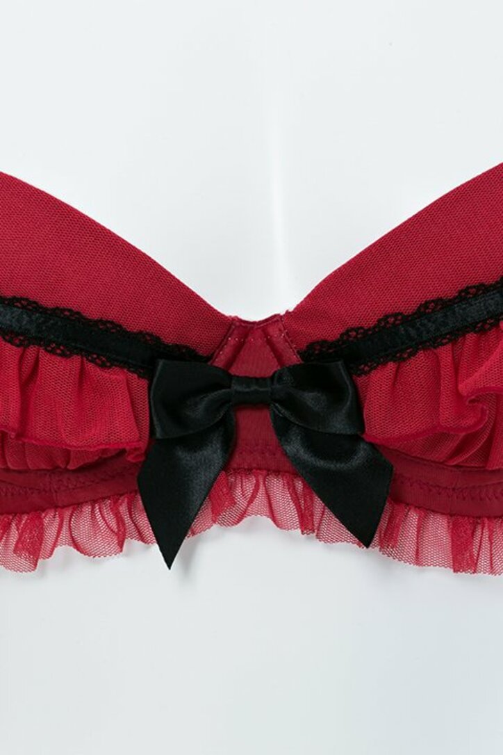 『ローゼンメイデン』真紅と水銀燈が大人可愛いランジェリーに【画像22枚】