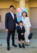 小原正子、長男の入学式での親子ショットを公開「素敵」「美男美女」の声