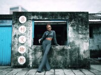 腹筋すごっ! ローラのヘソ出しコーデが話題に