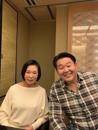 花田虎上、1年半ぶりに会った母・藤田紀子との2ショットを公開「素敵な親子」「良い笑顔」の声