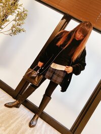 渡辺美奈代『モノトーンコーデ』