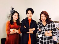 LiLiCo、山﨑賢人・広瀬アリスと腕組みポーズで3ショット「目の美しさにうっとり!吸い込まれる」