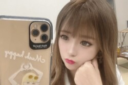 「授業中にトイレで搾乳」16歳で妊娠した美女、育児と両立した高校生活を語る