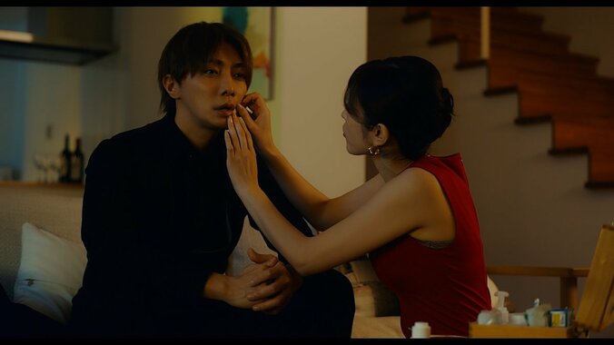 【写真・画像】戸籍を乗っ取り顔面フル整形…殺人鬼ホスト・成宮寛貴を変えた謎の美女の助言「いい男になって。そうしたらまた会いましょう」　3枚目