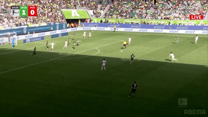 嘘だろ！？ マインツ佐野海舟、“規格外の初速”にファン騒然「速すぎ！」「えぐいな」敵を追い越してルーズボール回収の瞬間 4枚目