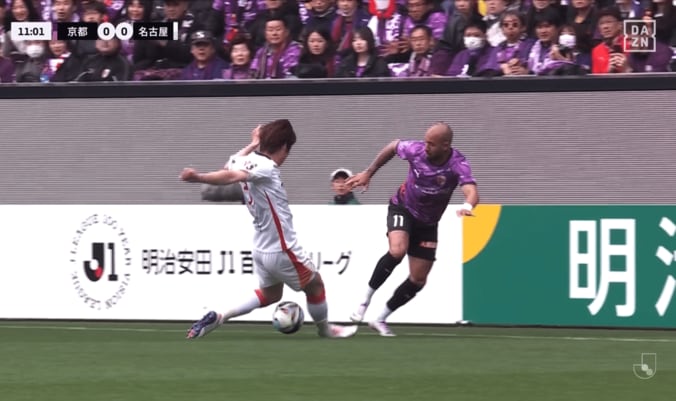 【写真・画像】37歳・香川真司が「えぐすぎる」胸トラップ→左足ボレー極上スルーパス「今日のベストプレー」元日本代表10番の閃きと技術にファン興奮　1枚目