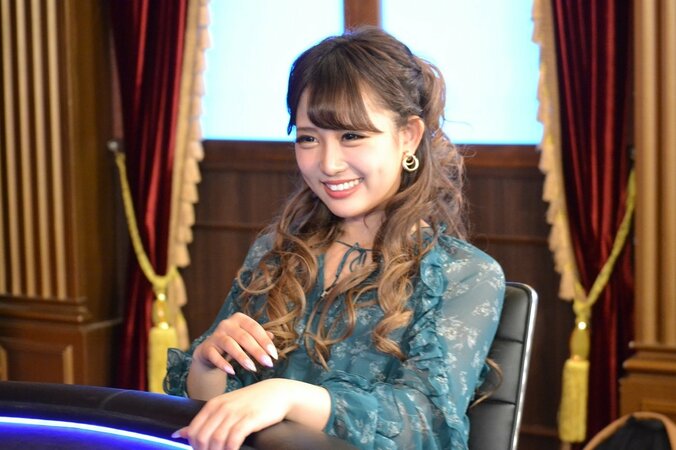 女子中高生を中心にカリスマ的人気を誇る『egg』白ギャルモデル・伊藤桃々が語る「SNSで大事にしていること」 2枚目