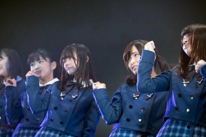 秋元康プロデュース22/7、ライブで号泣の嵐「勇気を出してオーディション受けてよかった…」