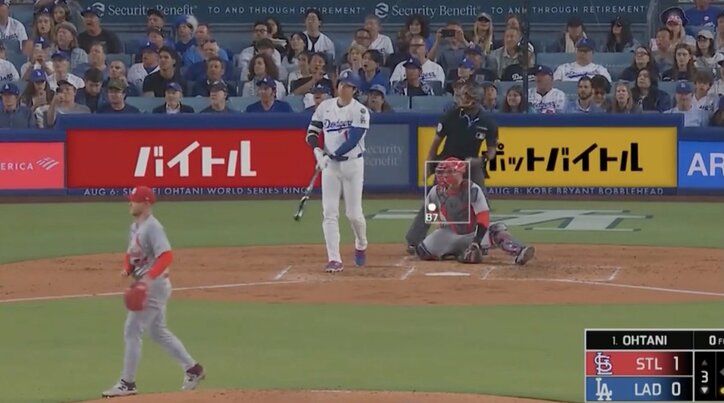 【写真・画像】なんだこれは！？ 大谷翔平、崩されながら“想定外の打球”「力強いな」相手野手が飛んでも止められない「流れが来てる」　1枚目