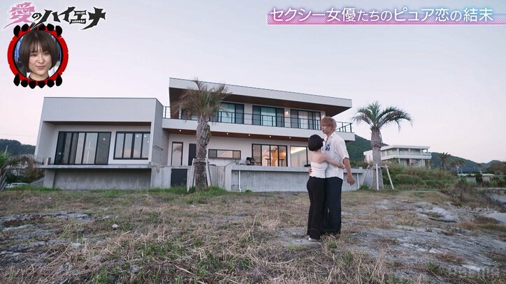 23歳高畑充希似セクシー女優、イケメンTikTokerと両想いに！ 大胆肌見せコーデで幸せいっぱいの密着ハグ