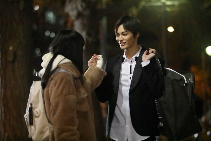 傷を負ったヒロインに、どこまでも優しい王子様…神尾楓珠、『ブラックシンデレラ』のイケメン役がハマりすぎ