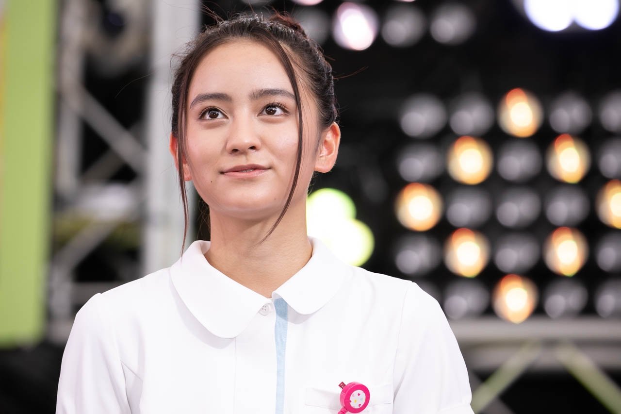 岡田結実 色気ダダ漏れのセルフショットに 川口春奈ちゃんかと思った 話題 Abema Times