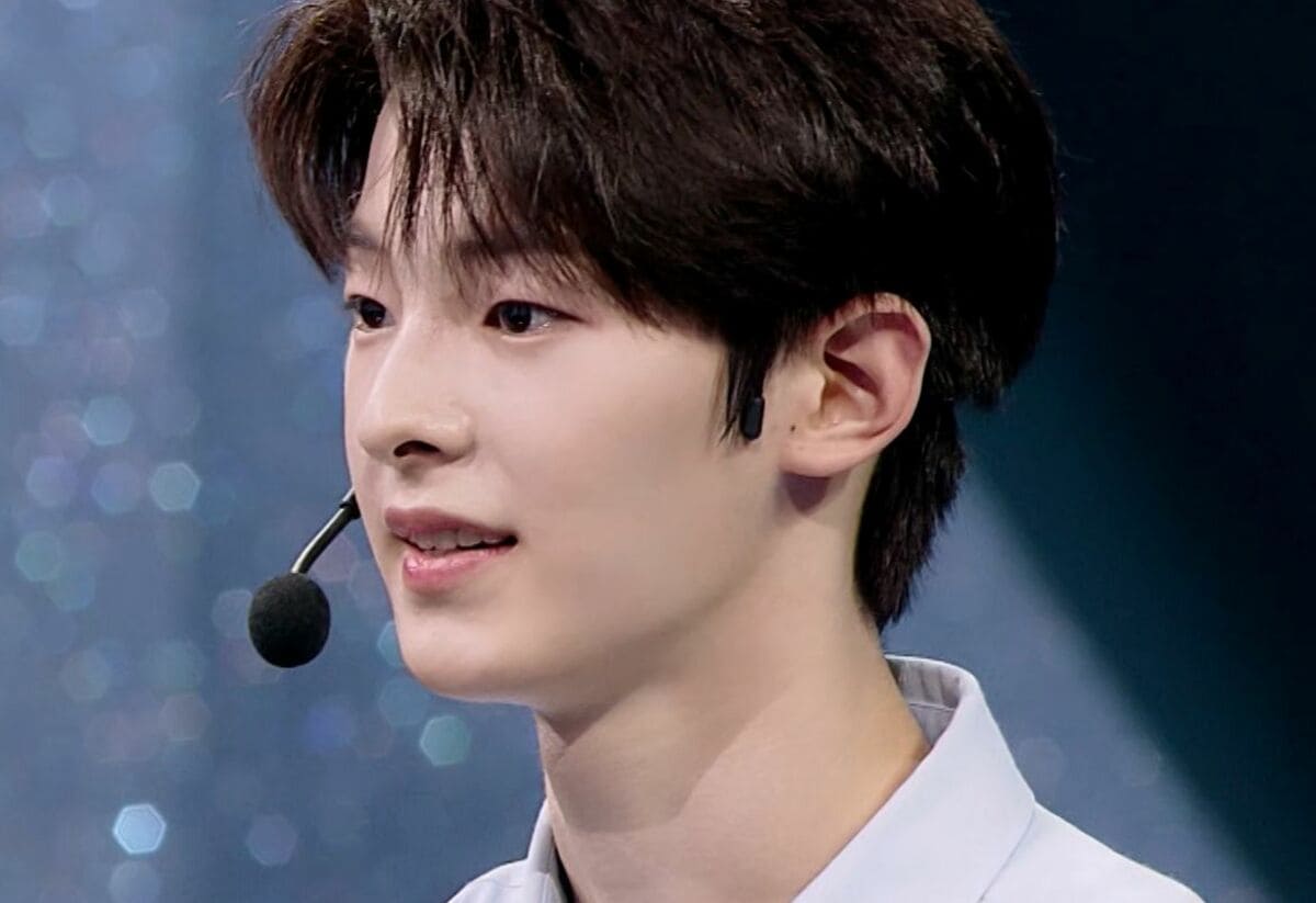 BOYS II PLANET ボイプラ2 カンウジン 当選 ステッカー BOYS II PLANET ボイプラ2 カンウジン 当選 ステッカー BOYS II PLANET