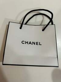 平野ノラ『CHANEL』