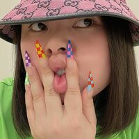 「自炊は捨てました」渡辺直美、人生最長ネイル披露 「凄く素敵」「テンション上がるね」の声